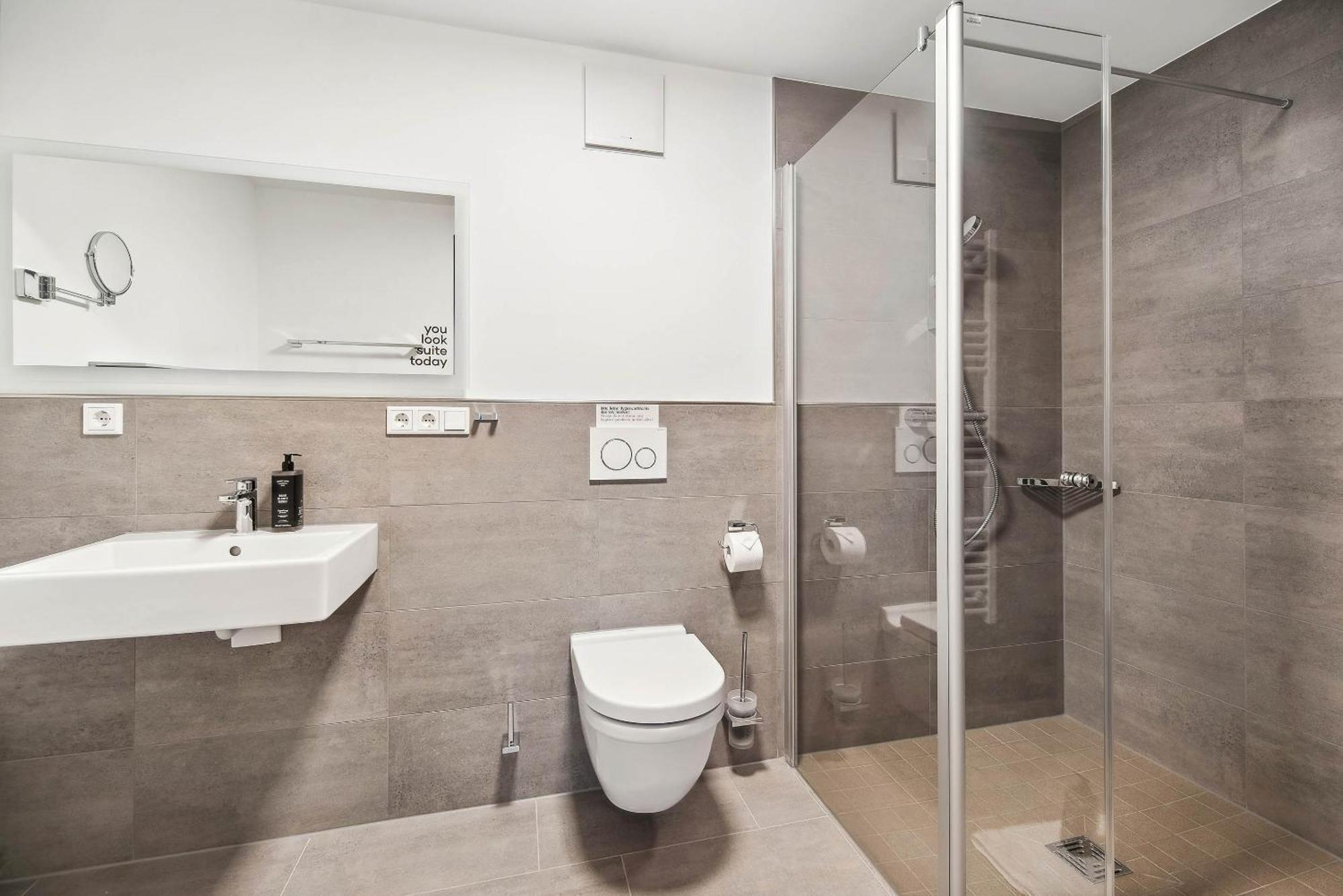 Limehome Kassel Wilhelmsstrasse Esterno foto